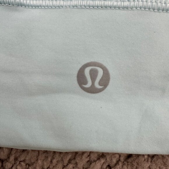 Lululemon Energy Sports Bra Size 6 Light Blue Cross Strap - Picture 6 of 7